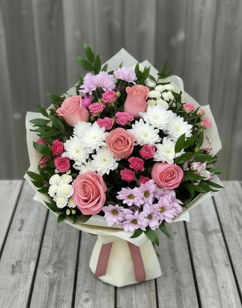 Букет цветов из: Альстромерии, Гвоздики, Розы и Хризантемы в Красный путь