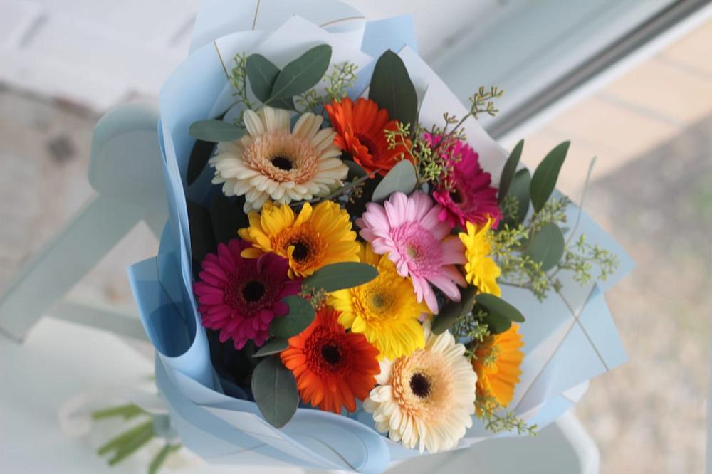 Букет цветов из: Герберы в Красный путь