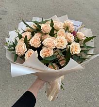 Букет Кремовые розы Латте в Красный путь