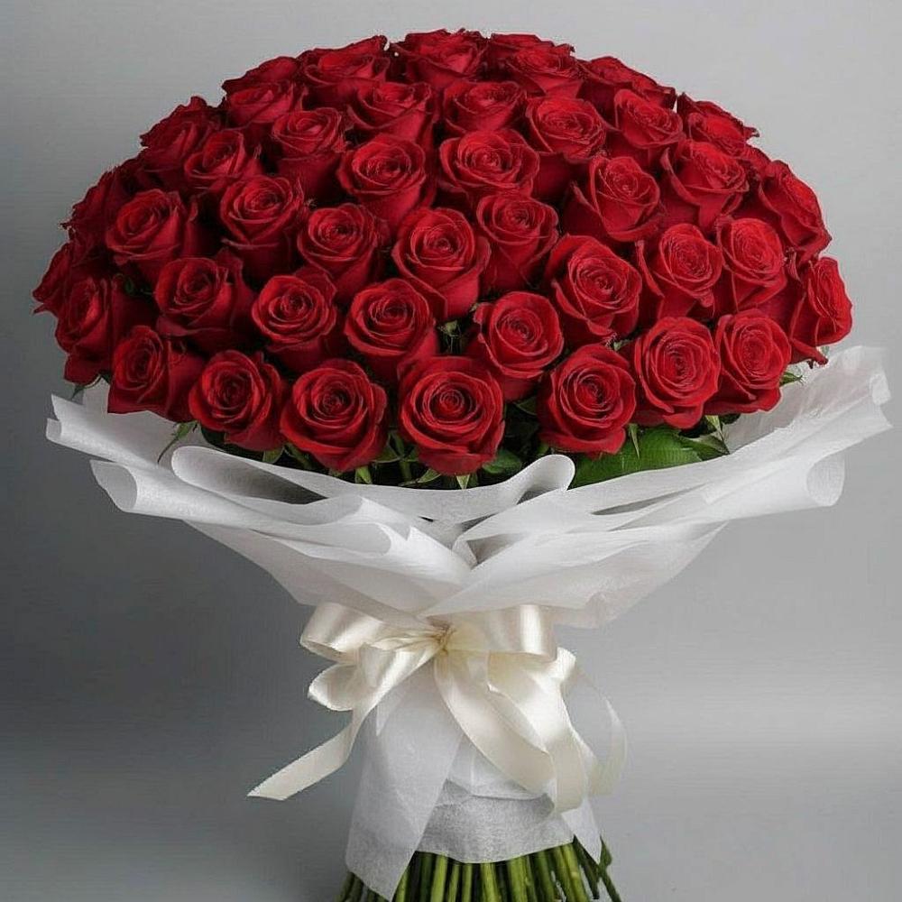 Букет 101 Красная роза Блэк Мэджик в Красный путь