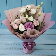 Букет цветов из:  Розы и Лизиантусы в Красный путь