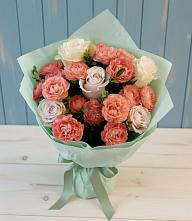 Букет цветов из:  Розы в Красный путь