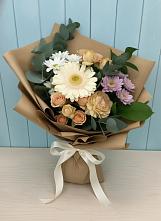 Букет цветов из:  Герберы и Хризантемы в Красный путь
