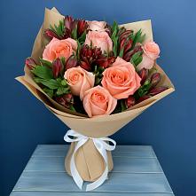 Букет цветов из:  Розы и Альстромерии в Красный путь