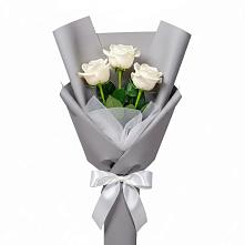Букет 3 белые розы в Красный путь