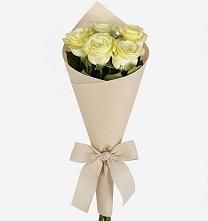 Букет цветов из:  Розы в Красный путь