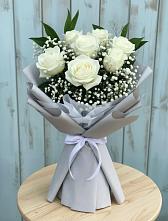 Букет цветов из:  Розы в Красный путь