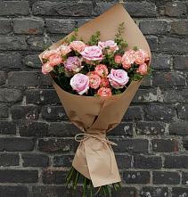 Букет цветов из:  Розы в Красный путь