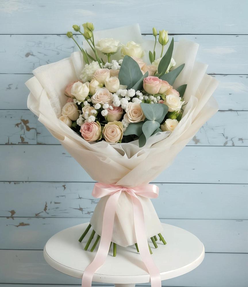 Букет цветов из: Розы и Лизиантусы в Красный путь