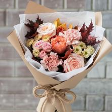 Букет цветов из:  Гвоздики, Хризантемы и Розы в Красный путь