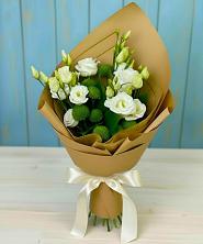 Букет цветов из:  Хризантемы и Лизиантусы в Красный путь