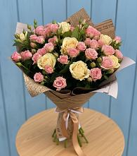 Букет цветов из:  Розы в Красный путь