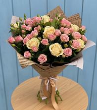 Букет цветов из:  Розы в Красный путь