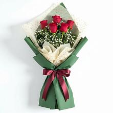 Букет цветов из:  Розы в Красный путь