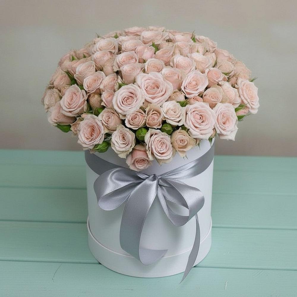 Цветочная композиция из Розы в шляпной коробке в Красный путь